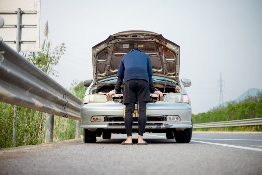 汽車機油燈亮了可以撐多久